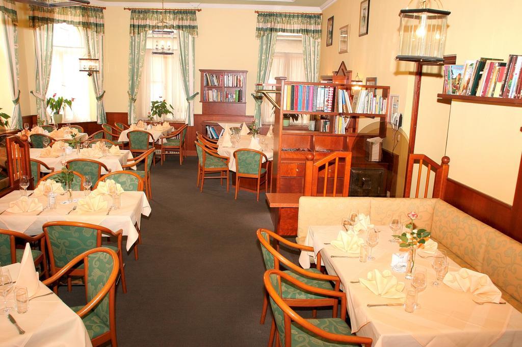 Stadthotel Eggenburg Buitenkant foto