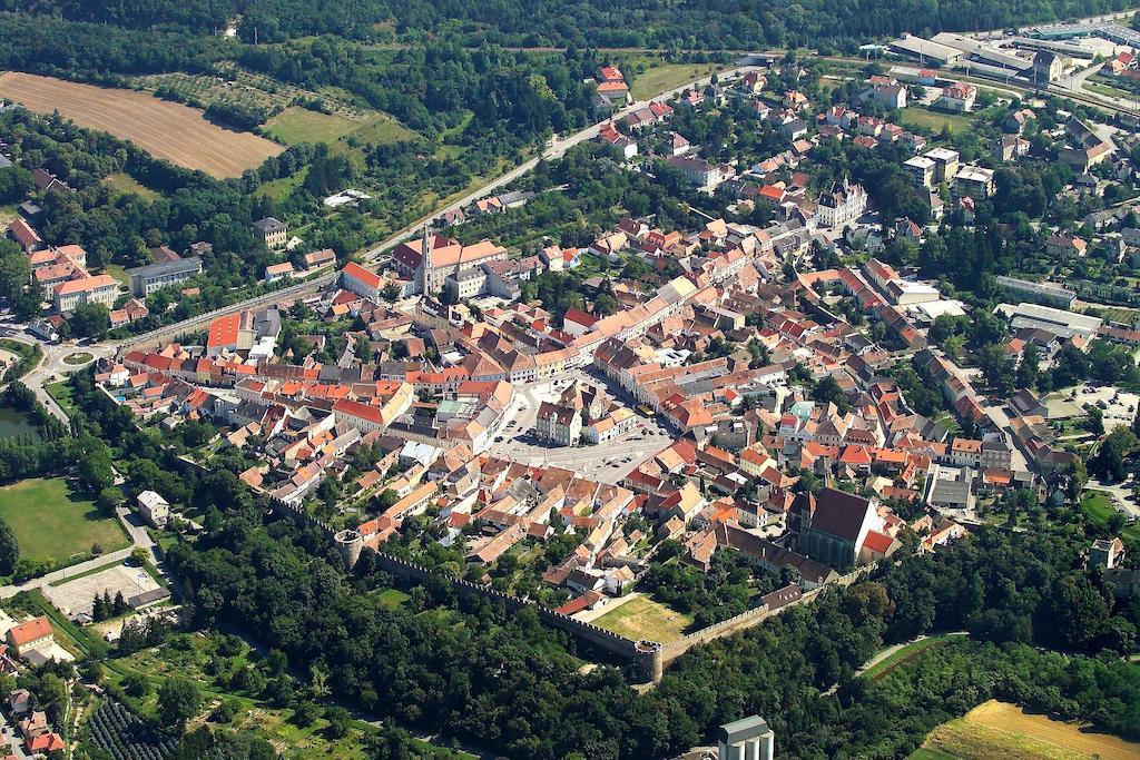 Stadthotel Eggenburg Buitenkant foto